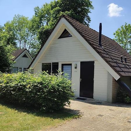 Vrijstaande Recreatiebungalow Met Slaapvide Posterholt Exteriör bild