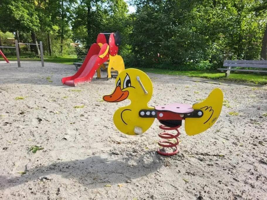 Vrijstaande Recreatiebungalow Met Slaapvide Posterholt Exteriör bild