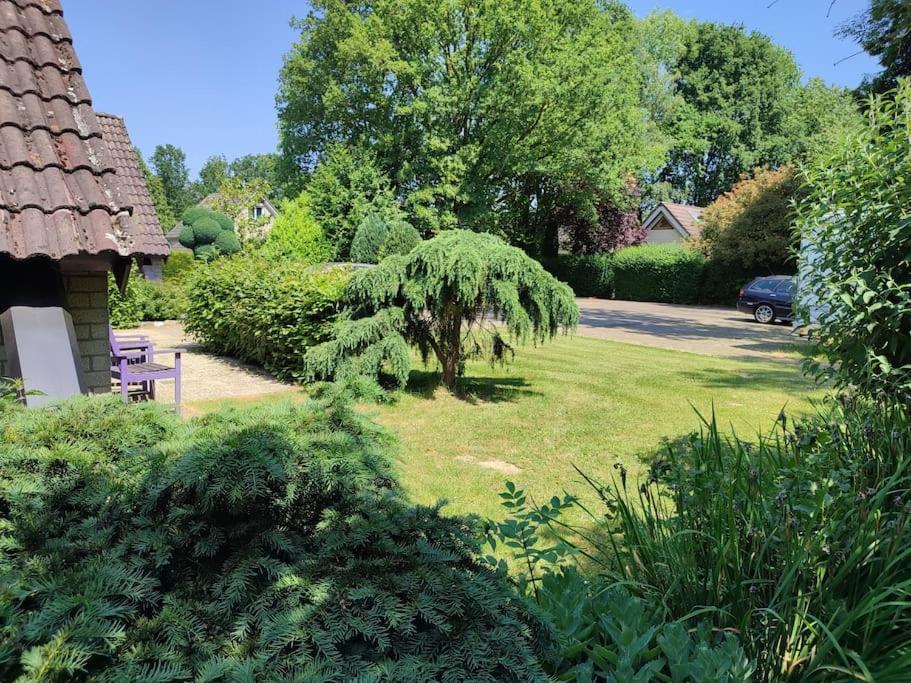 Vrijstaande Recreatiebungalow Met Slaapvide Posterholt Exteriör bild